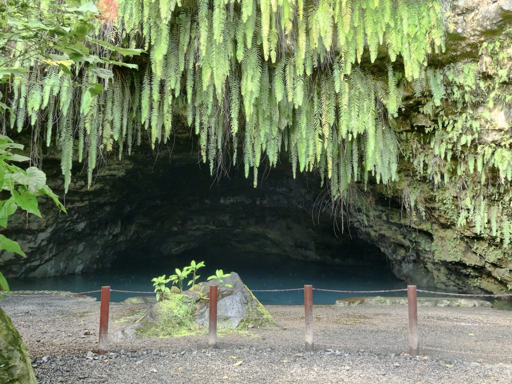 Maara Grotte, Tahiti